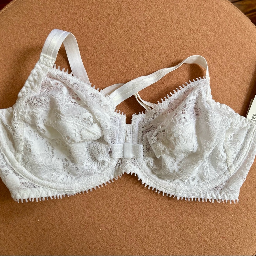 NWT Chantelle White Lace Underwire Bra 34B
